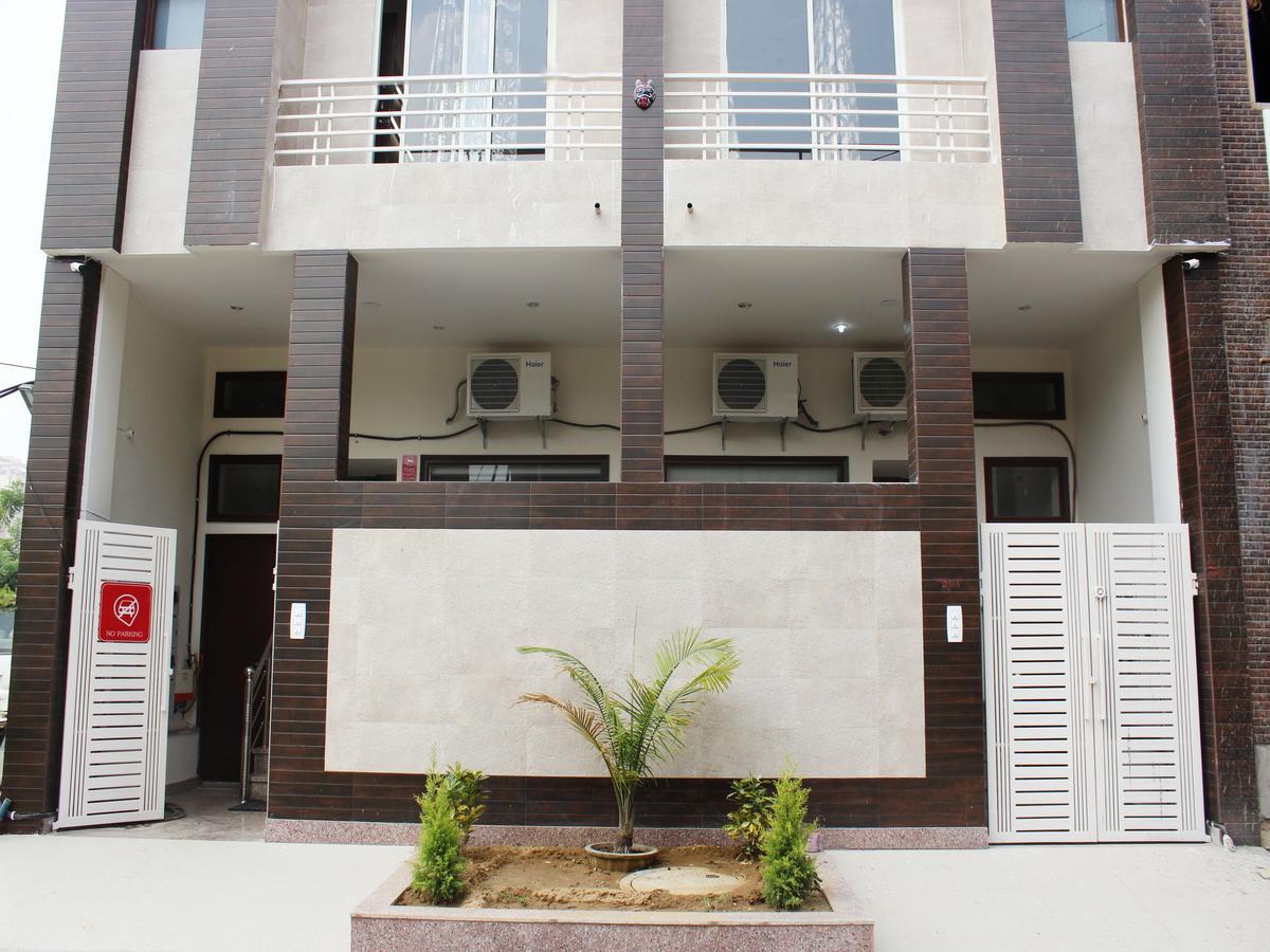 גורגאון Oyo 2384 Hotel Epic Inn מראה חיצוני תמונה
